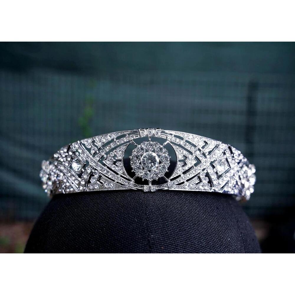 Meghan Markle Tiara Bridal Crown Birthday Wedding Gift Diadem Vintage Silver